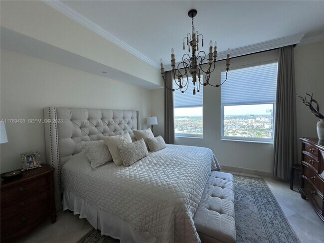 Building Photo - 2110 N Ocean Blvd