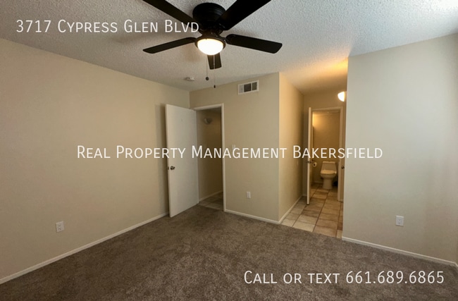 Building Photo - 3717 Cypress Glen Blvd