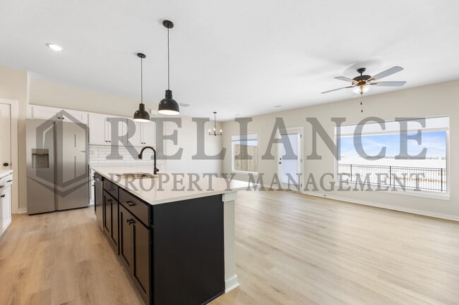 Building Photo - 12422 Blanford St