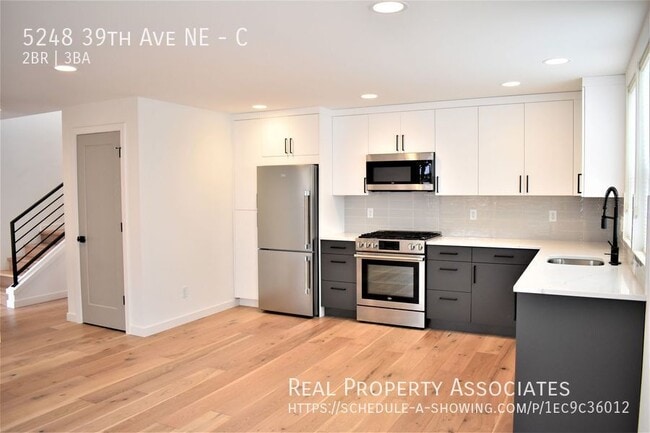 Building Photo - 5248 39th Ave NE