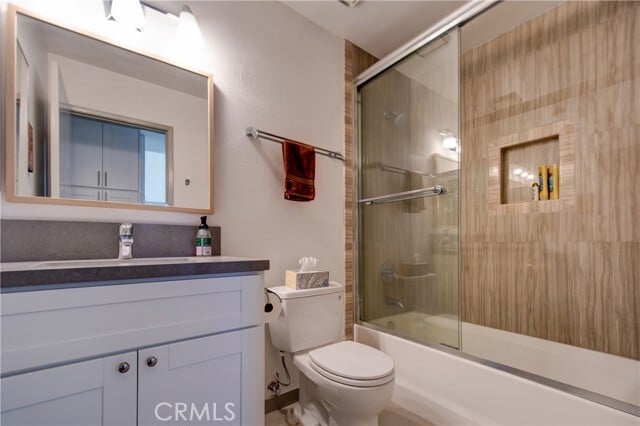 Building Photo - 573 Springbrook N