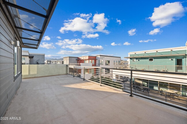 Building Photo - 1250 Abbey Ln