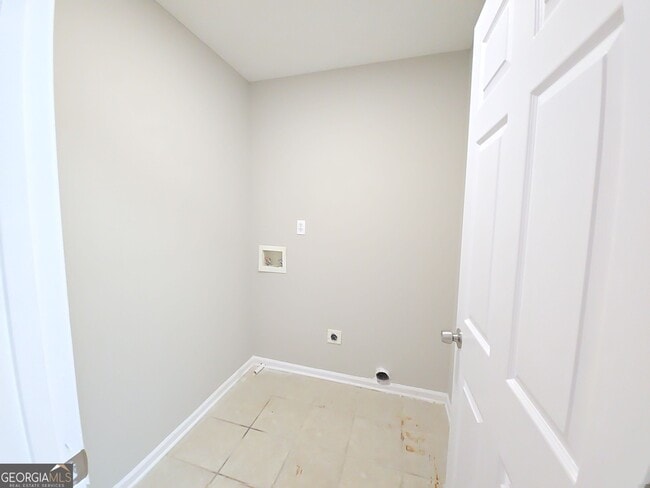 Building Photo - 437 Bedford Crossing