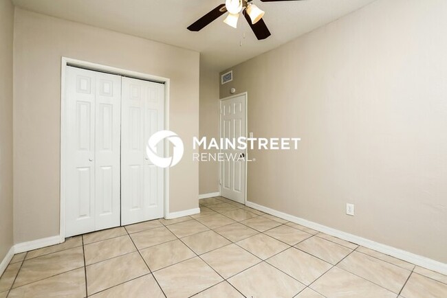 Building Photo - 6234 Balboa Dr