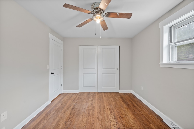 Building Photo - 9149 Wintergreen Dr