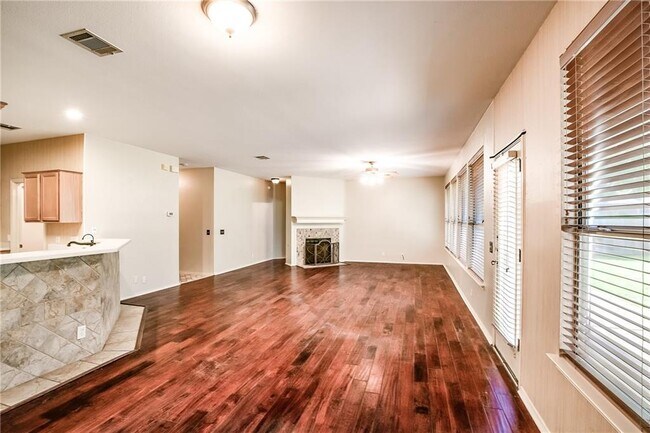Building Photo - 8334 Liberty Walk Dr