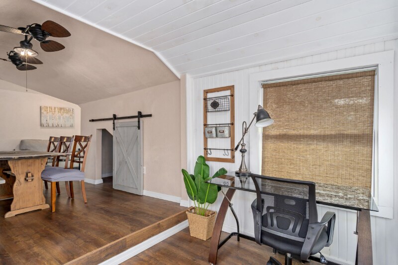 Building Photo - 7700 Boca Ciega Dr