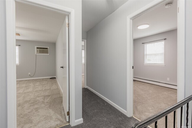 Building Photo - 34 Hazard Ave