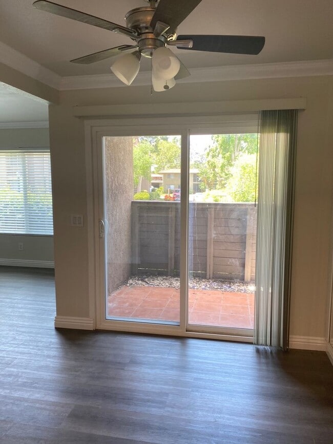 Building Photo - 1 Bed 1 Bath condo in Corona