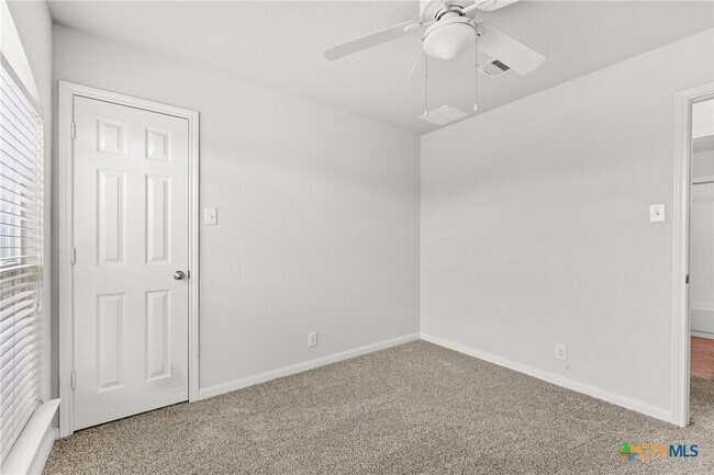 Building Photo - 216 Teron Dr