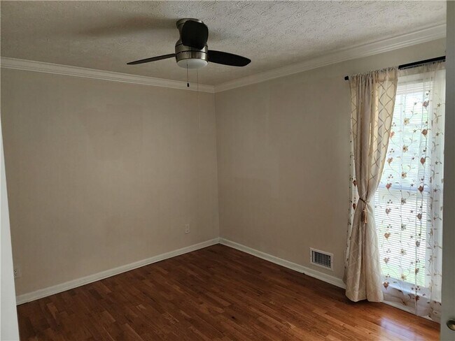 Building Photo - 3572 High Green Dr