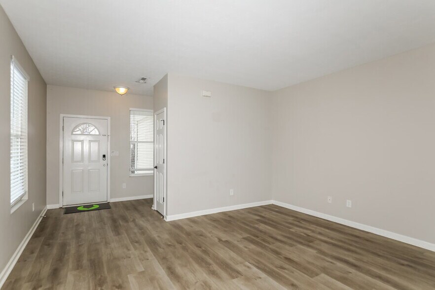 Building Photo - 4049 Mossy Bank Rd