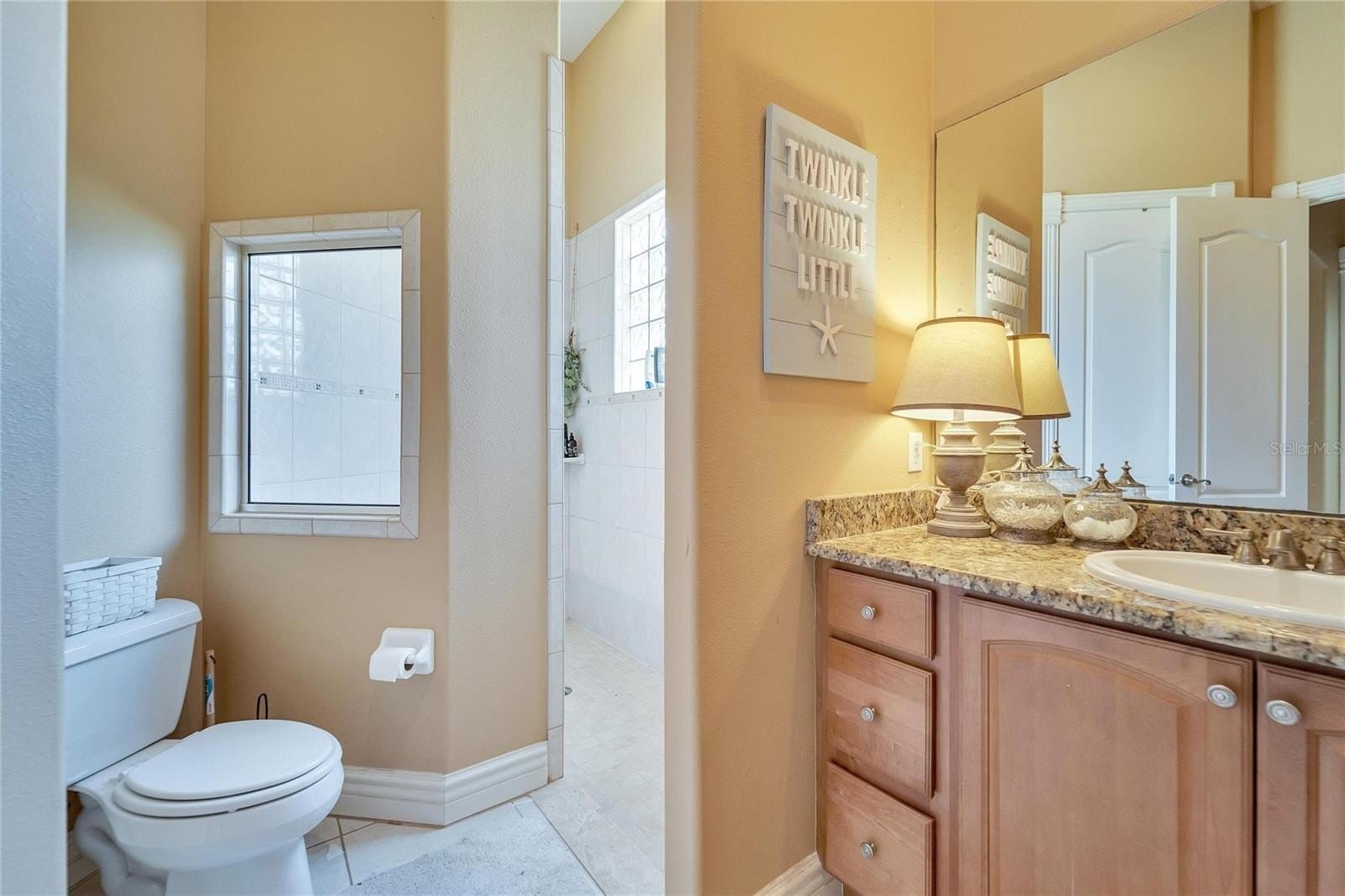 Building Photo - 2656 Wyndsor Oaks Way