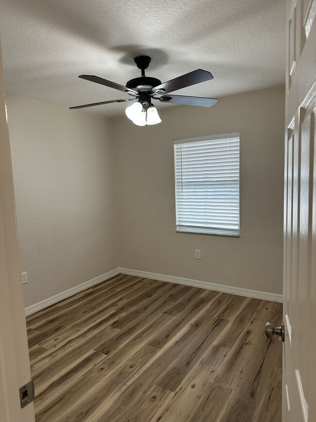 Building Photo - UPDATED TWO BEDROOM ONE BATHROOM , LARGE BACK YARD WITH STORAGE SHED. PET FRIENDLY, INSIDE LAUNDR...