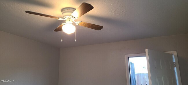 Building Photo - 2540 West Campbell Ave