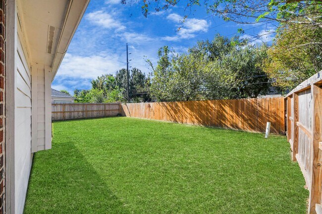 Building Photo - 7207 Glenbank Way