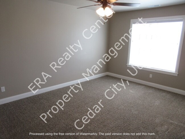 Building Photo - **Move-In Bonus!!! 3 bedroom, 2.5 bath - Newer town home living in the heart of Cedar City!
