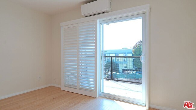 Building Photo - 9005 Cynthia St