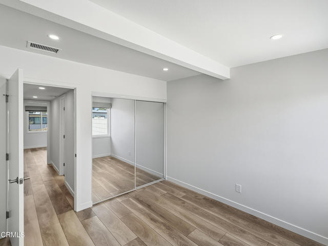 Building Photo - 61 Redwood Ave