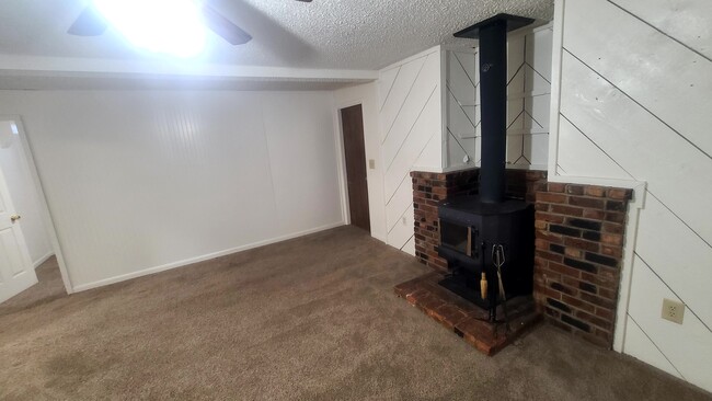 Building Photo - 945 Buchanan Ave