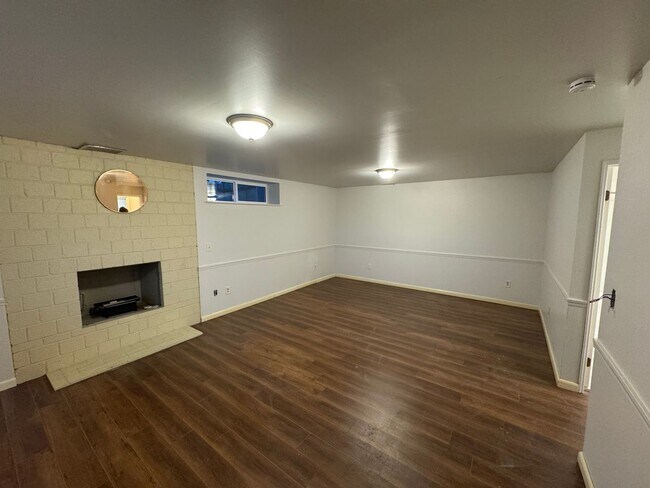 Building Photo - 505 74th St SW