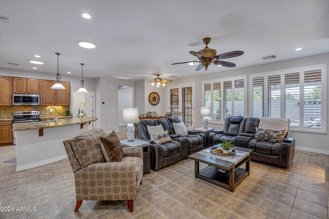 Building Photo - 20500 N Big Dipper Dr