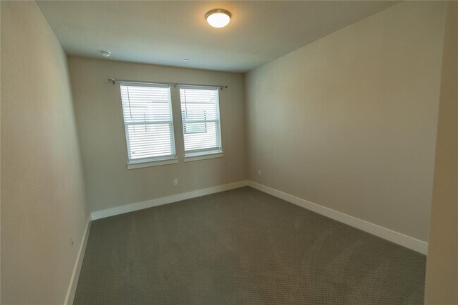Building Photo - 4511 Unity Cir