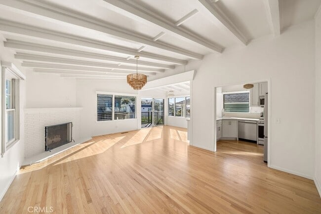 Building Photo - 170 McAulay Pl