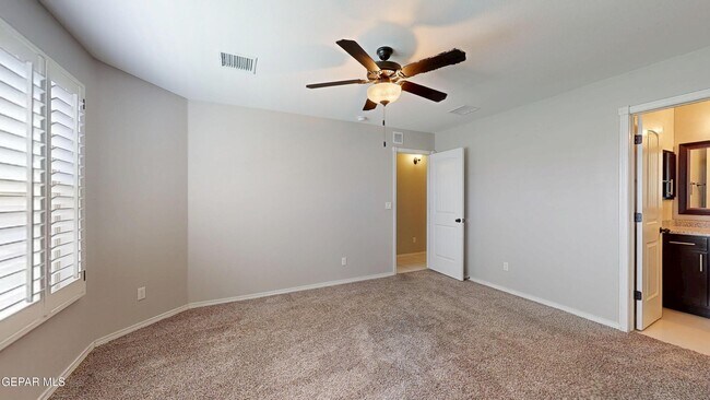 Building Photo - 13648 Samlesbury Ave