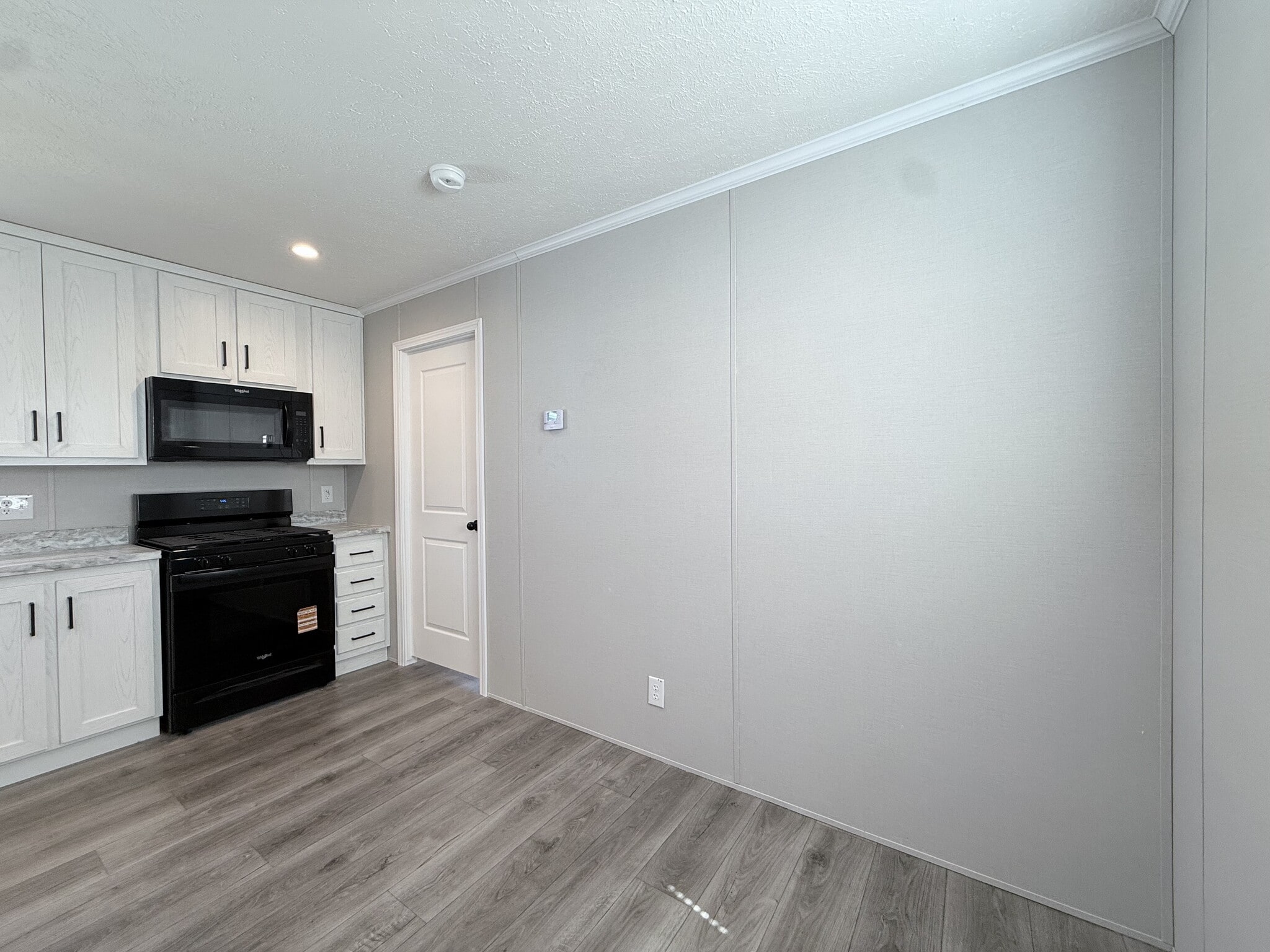 Building Photo - 52780 S Zacharias Ct