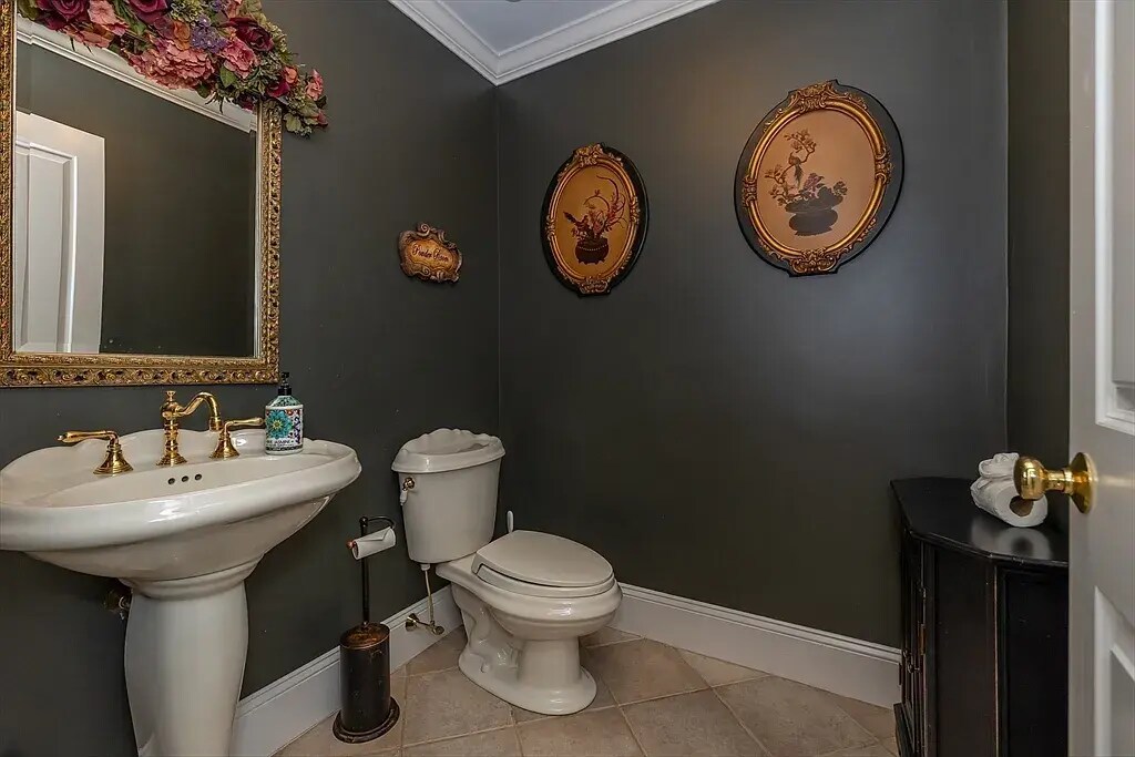 Building Photo - 120 Adams St