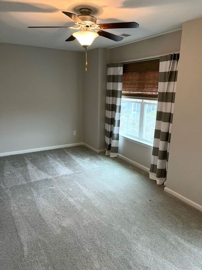 Building Photo - Coming Soon - Lovely 2 Bedroom 2.5 Bath Townhome in Goose Creek!