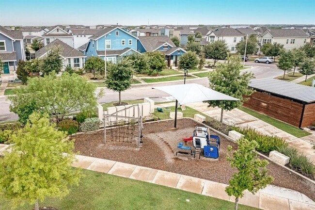 Building Photo - 5408a Baythorne Dr