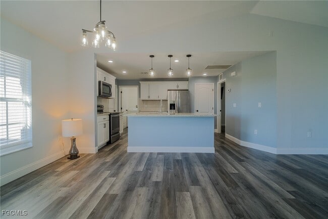 Building Photo - 1021 NW 10th Ave