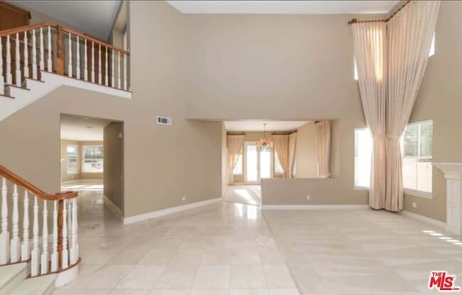 Building Photo - 1841 S Floyd Ct