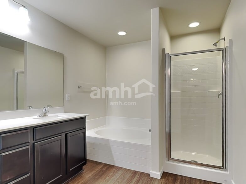 Building Photo - 11022 191st St Ct E