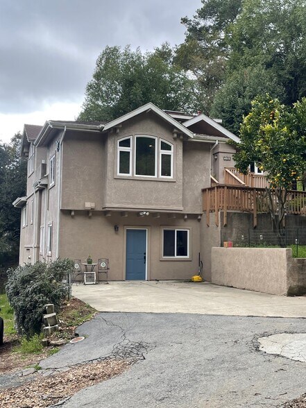 Building Photo - 7181 Thorndale Dr