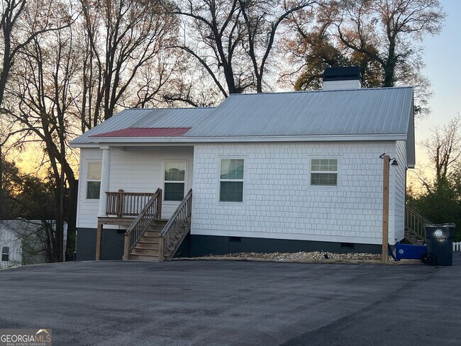 Primary Photo - 626 Liberty Pk Dr