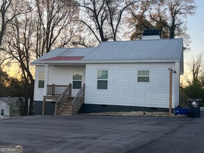 Building Photo - 626 Liberty Pk Dr