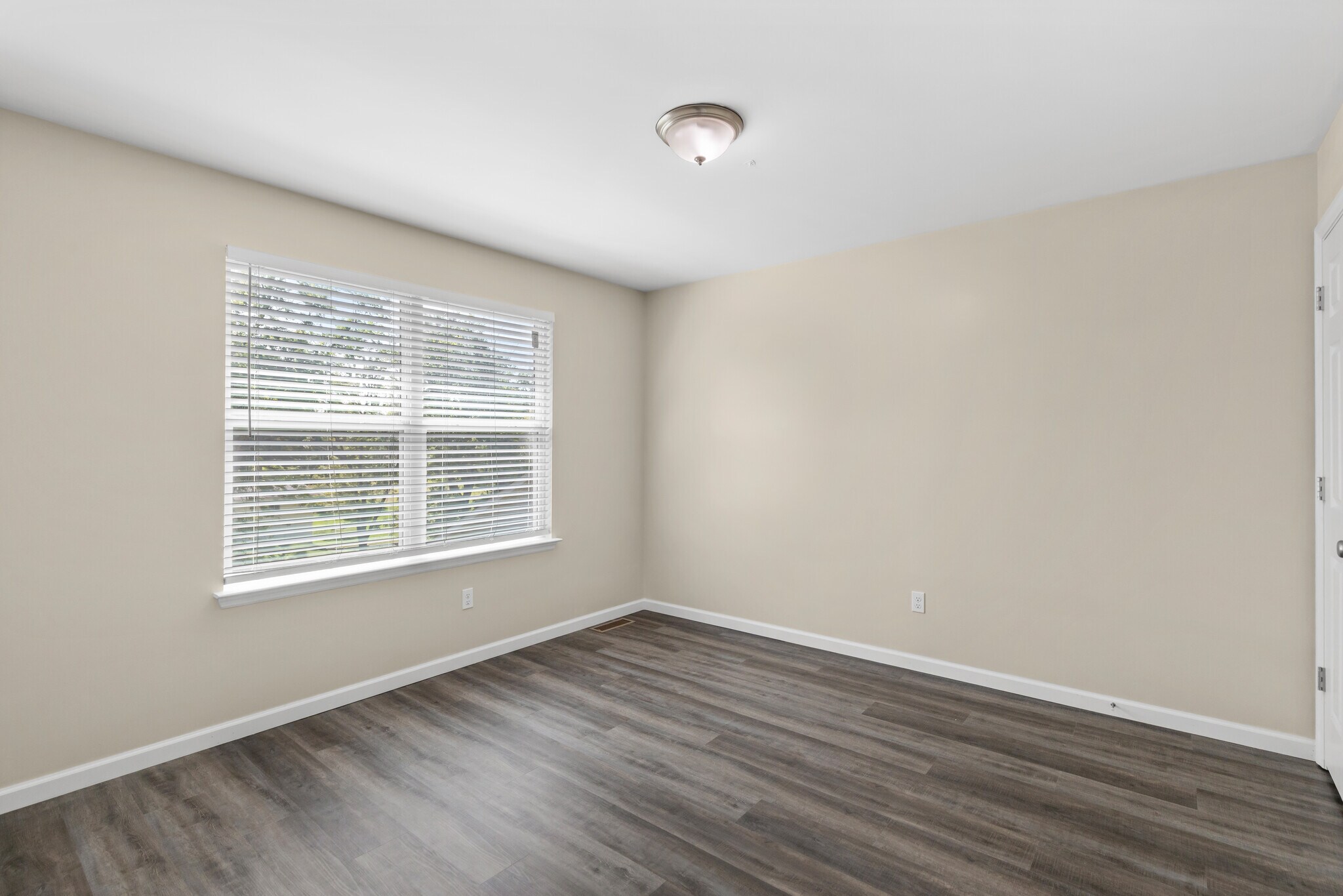 Building Photo - 1304 Mason Grove Dr