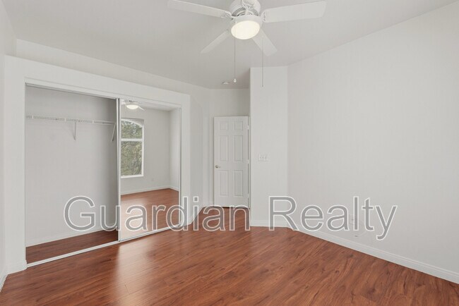 Building Photo - 2050 W Warm Springs Rd