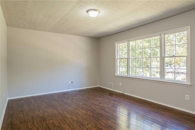 Building Photo - 1798 Dogwood Ct SW