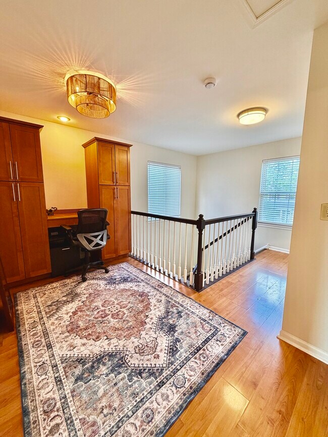 Building Photo - 14200 S Napa Cir