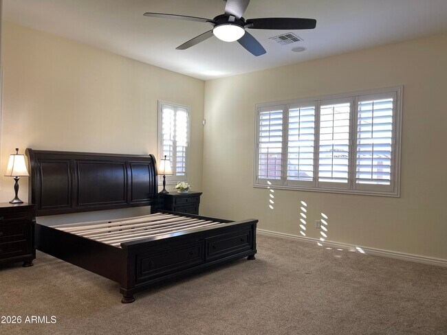 Building Photo - 2208 E Indian Wells Dr