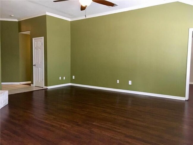 Building Photo - 1010 Gulf Way