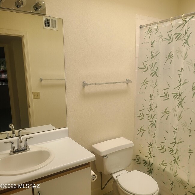 Building Photo - 624 S Cynthia Ave