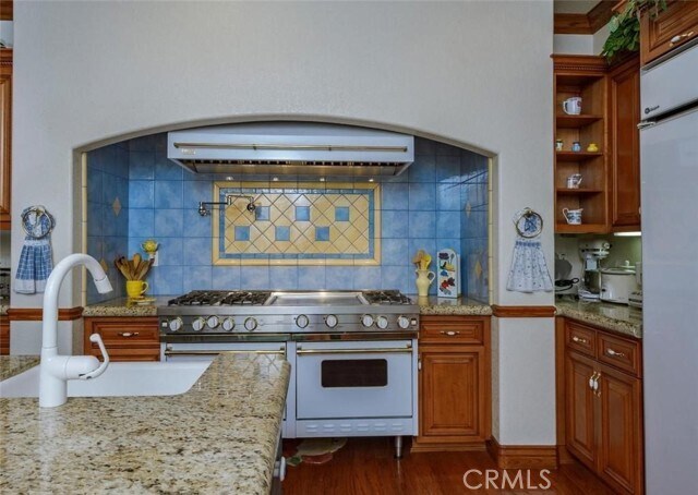 Building Photo - 27350 Cypress St