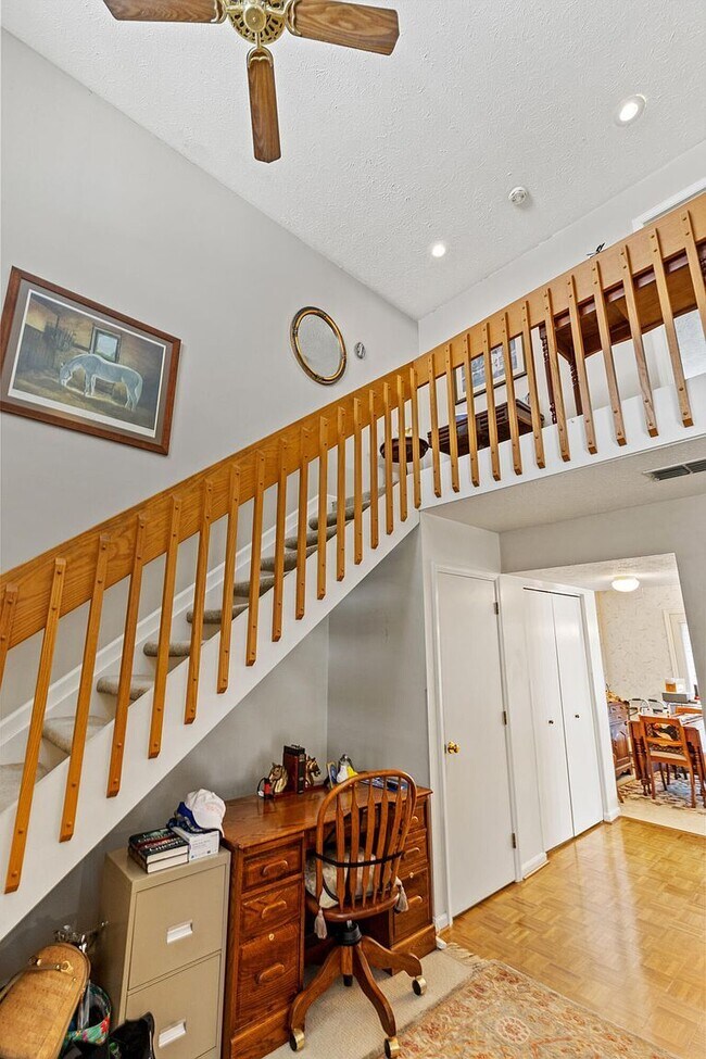 Building Photo - 3441 Laredo Dr