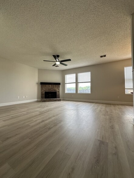 Building Photo - 1536 Melrose Ln