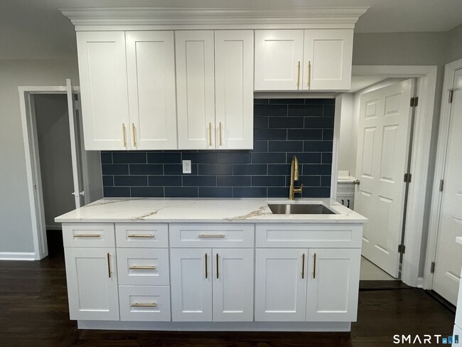 Building Photo - 111 Priscilla Cir